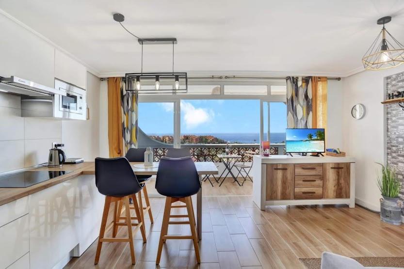 Margherita House Tenerife, Wonderful Ocean View Apartment ปาล์ม-มาร์ ภายนอก รูปภาพ