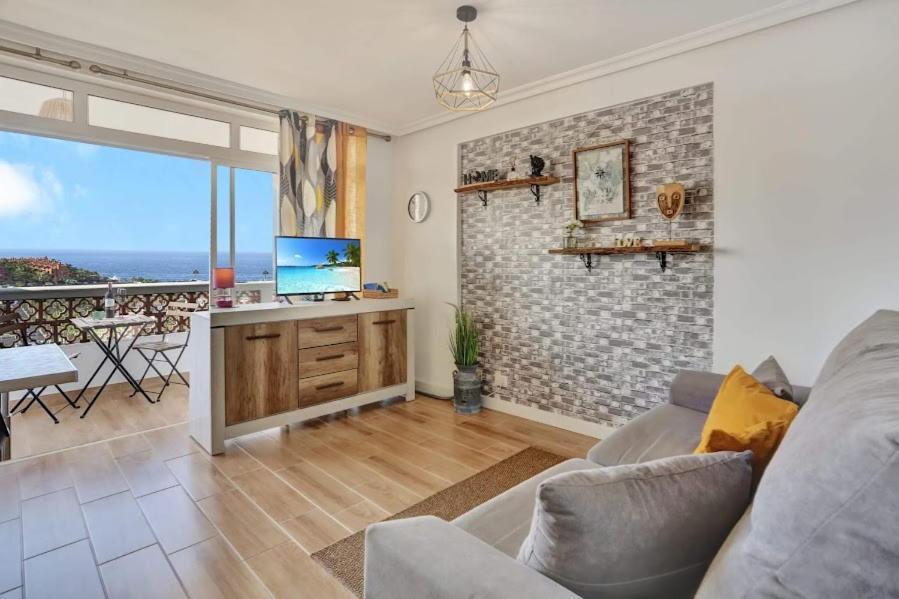 Margherita House Tenerife, Wonderful Ocean View Apartment ปาล์ม-มาร์ ภายนอก รูปภาพ